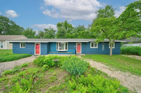 $214,900 | 1962 East La Salle Avenue, Mishawaka, IN 46545