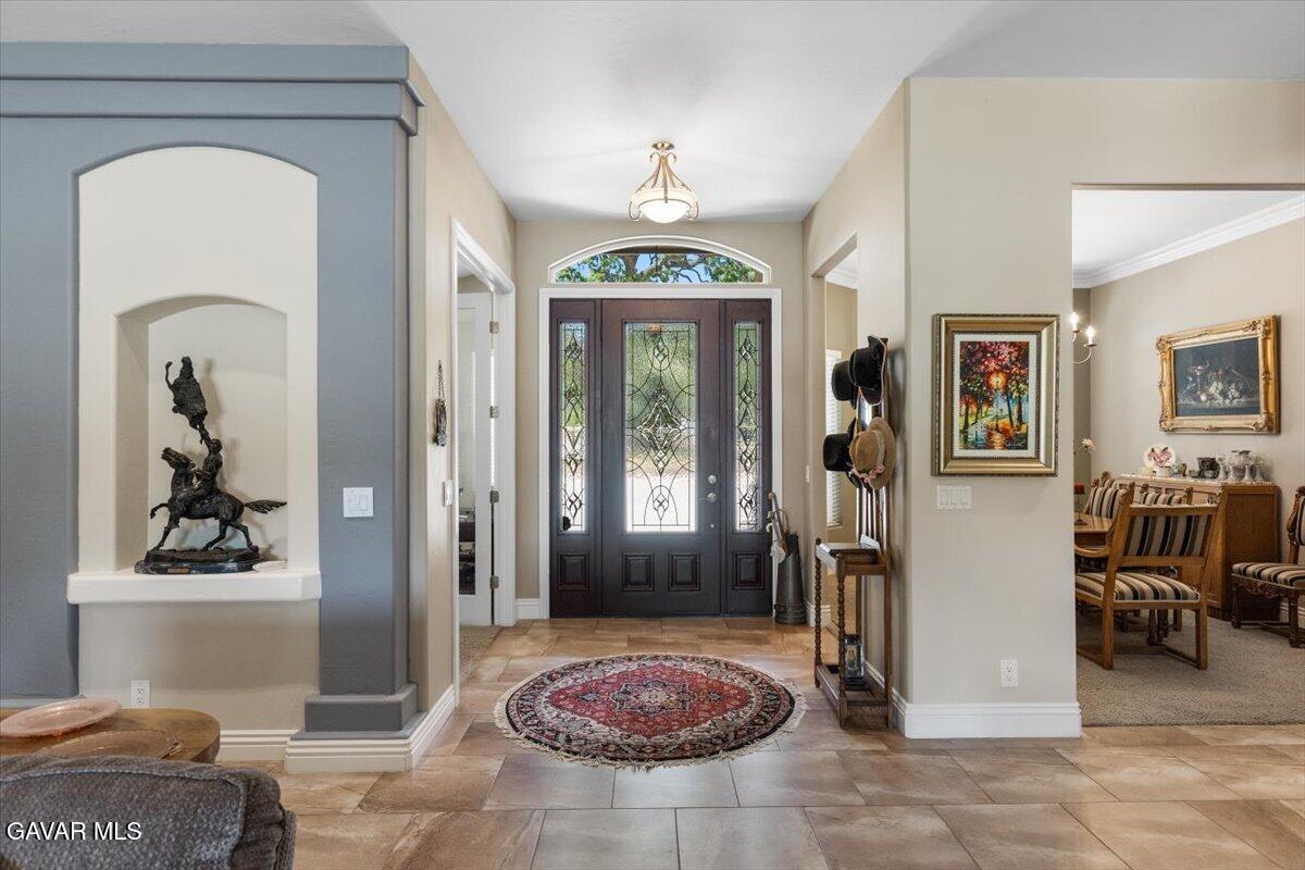 23840 Martingale Way Tehachapi, CA 93561 - Photo 3 of 63 14-6Y9A7265