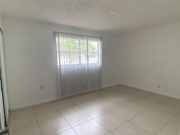 $1,850 | 500 Southeast 2nd Avenue, Unit 22, Deerfield Beach, FL 33441