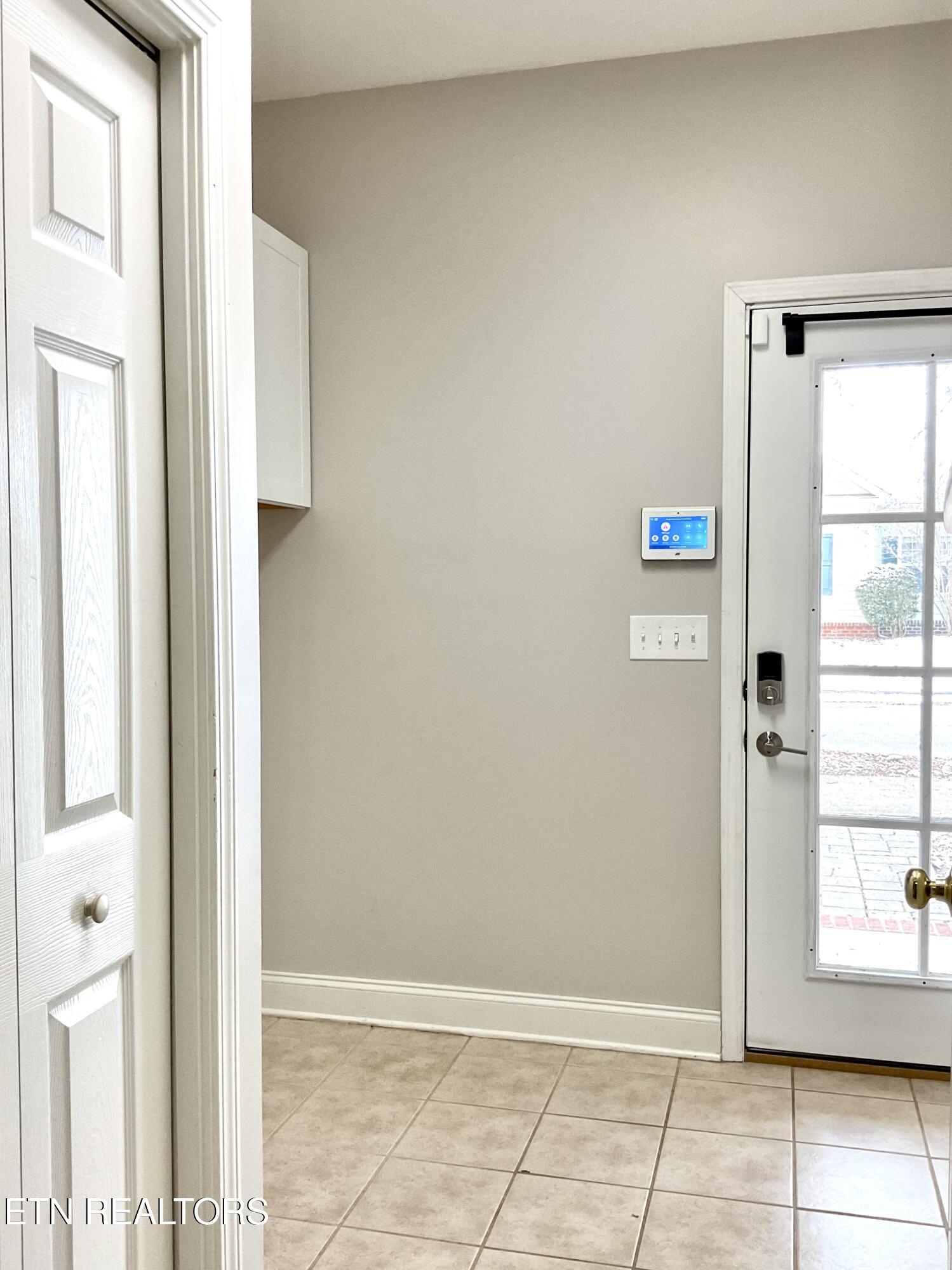 120 Forestberry Street Oak Ridge, TN 37830 - Photo 24 of 35 Laundry and access to side porch