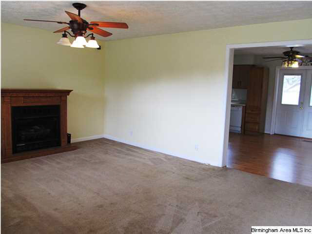 570 Almon Street Heflin, AL 36264 - Photo 2 of 32