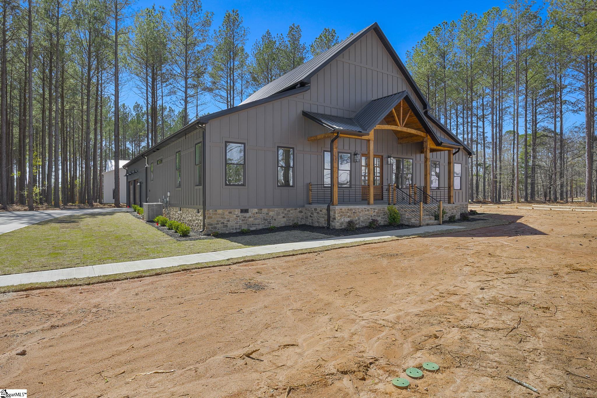 102 Rogers Road Pendleton, SC 29670 - Photo 3 of 36