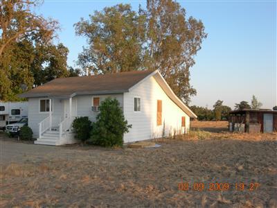 9425 Kings River Road Reedley, CA 93654 - Photo 28 of 42 Gallery Image 28