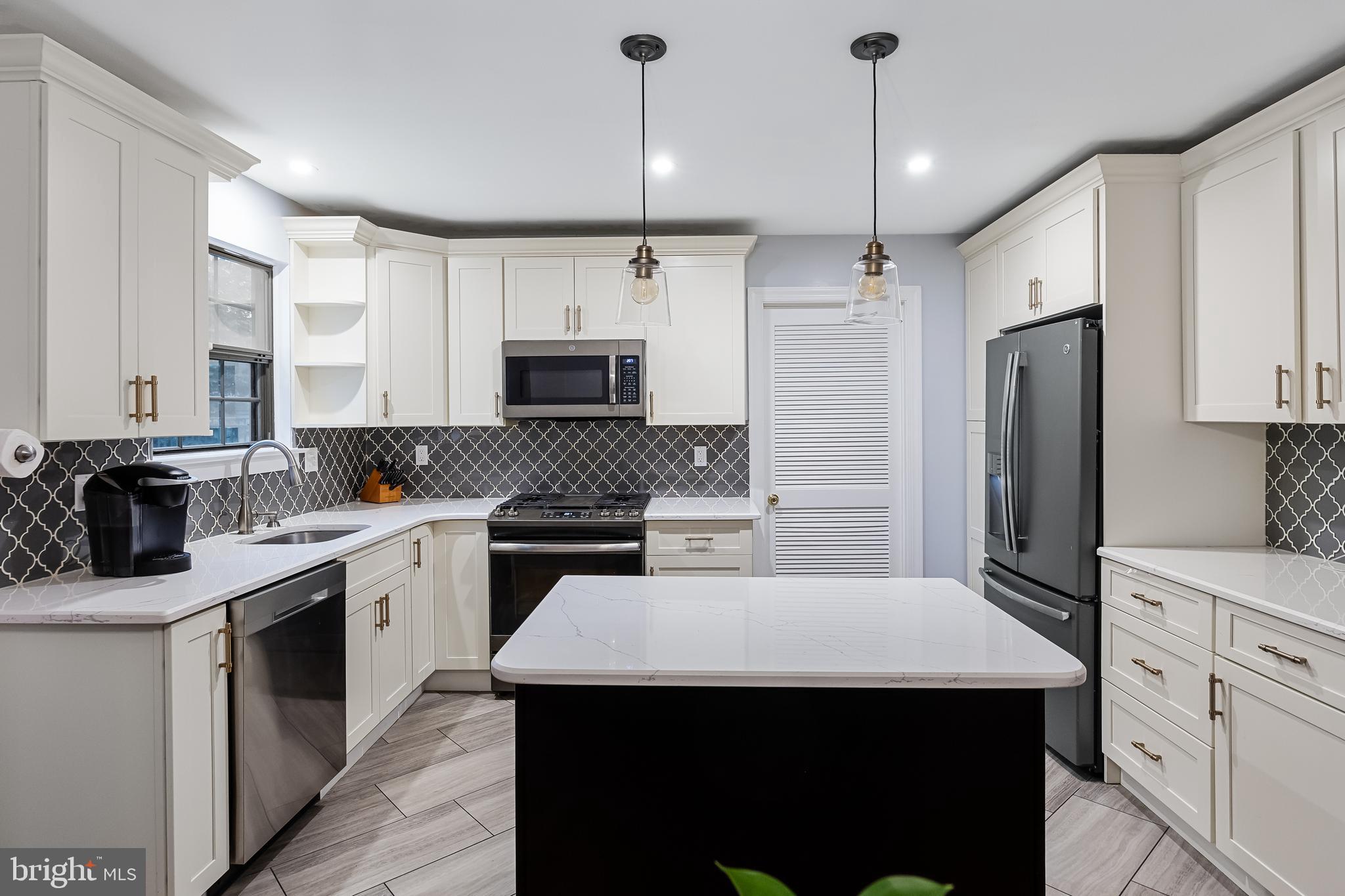 1094 Springdale Road Cherry Hill, NJ 08003 - Photo 11 of 32 Gallery Image 11