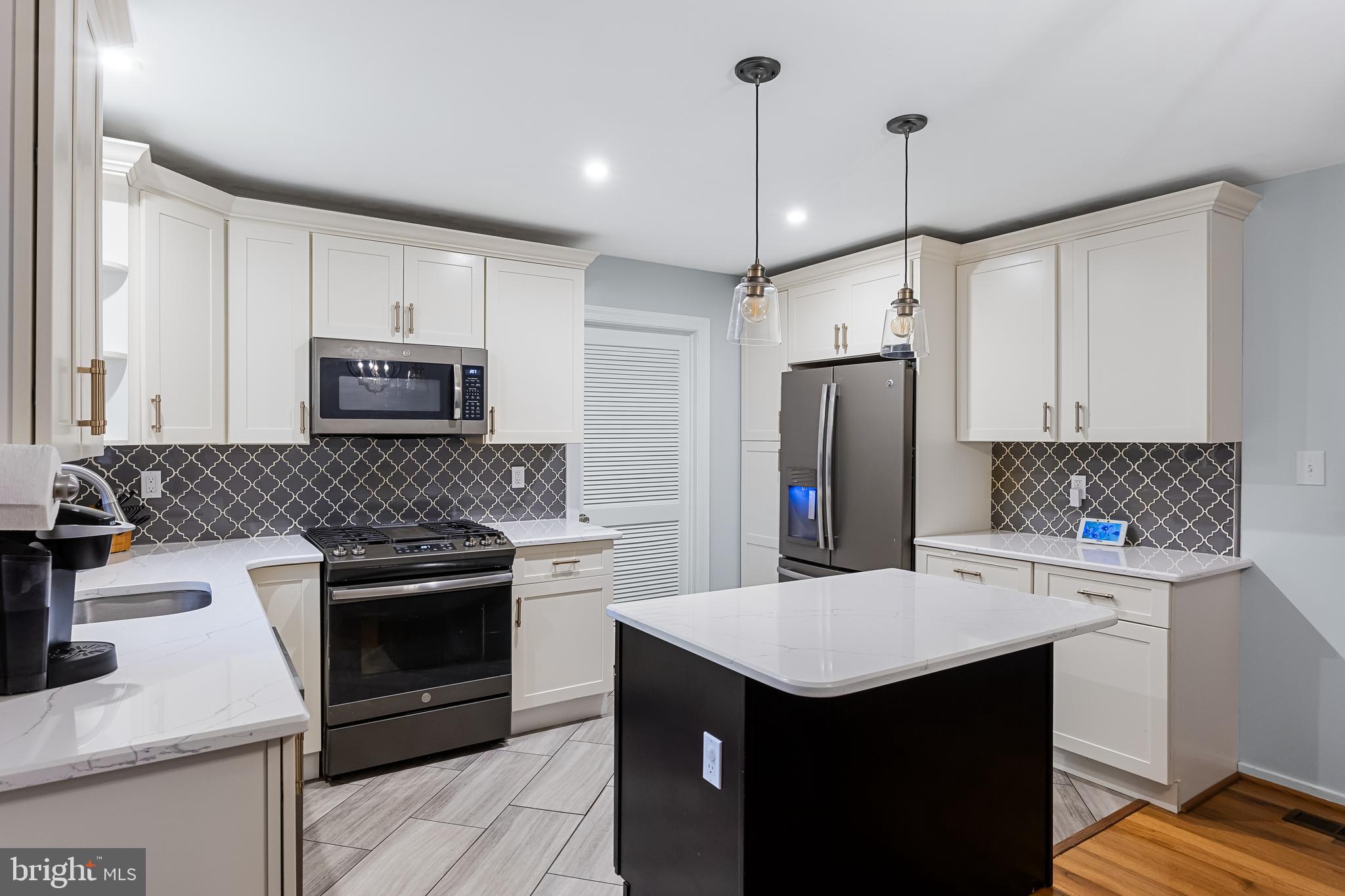 1094 Springdale Road Cherry Hill, NJ 08003 - Photo 12 of 32 Gallery Image 12