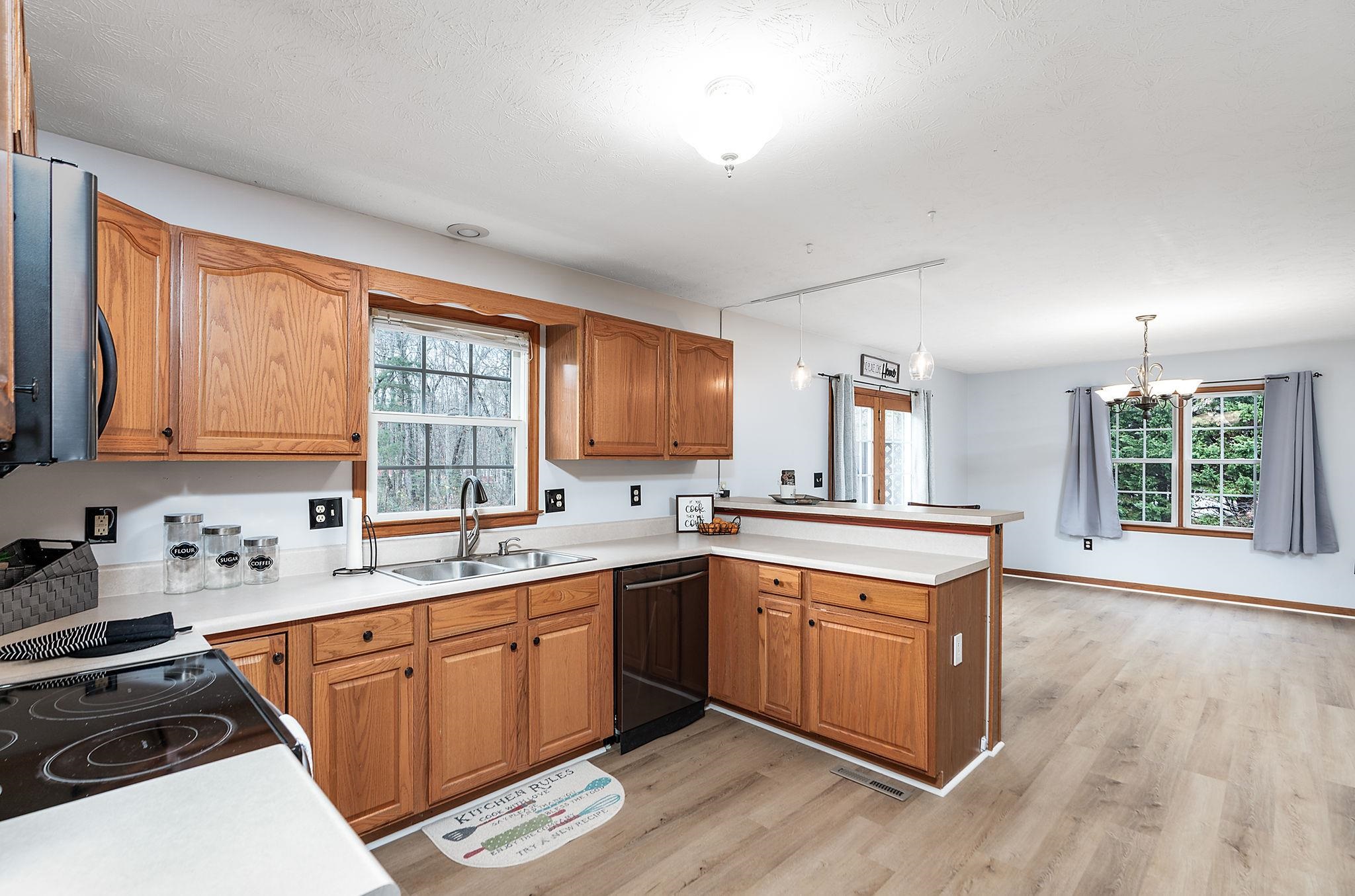 147 Rutherford Lane Stuarts Draft, VA 24477 - Photo 19 of 75 Gallery Image 19