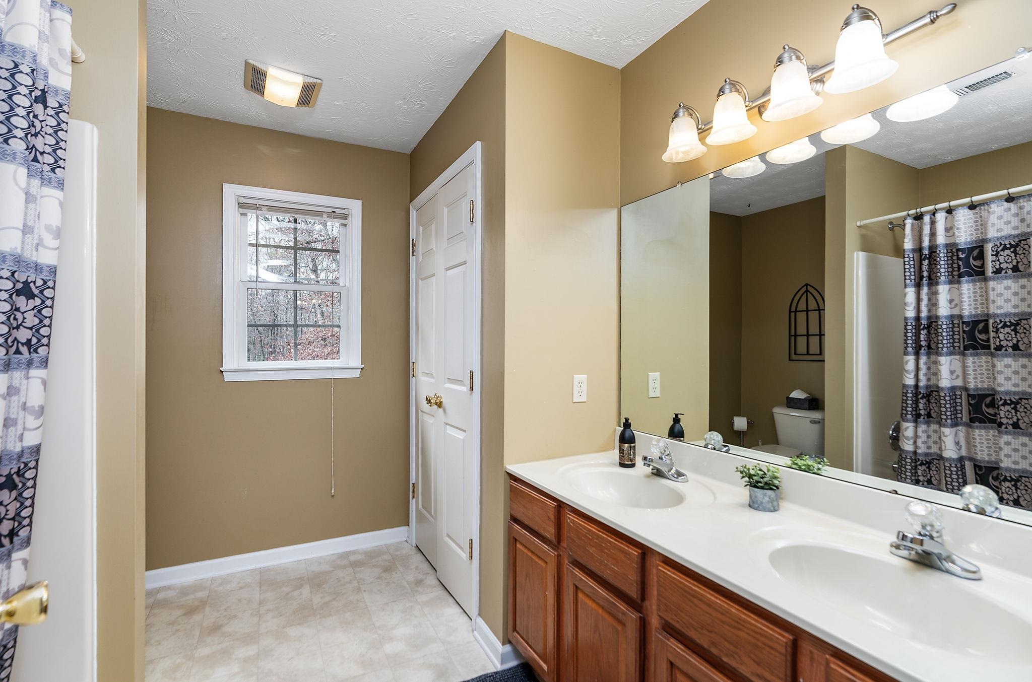 147 Rutherford Lane Stuarts Draft, VA 24477 - Photo 35 of 75 Gallery Image 35