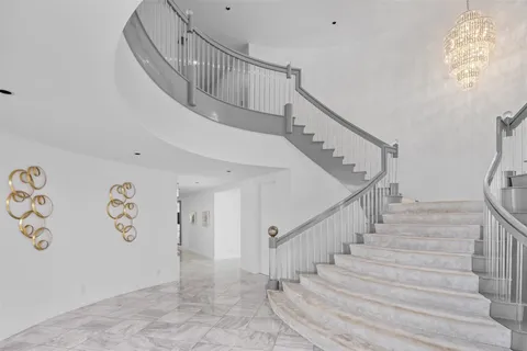 $7,995,000 | 11 Bay Colony Lane, Fort Lauderdale, FL 33308