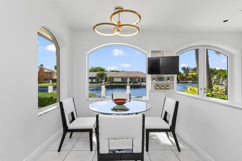 $7,995,000 | 11 Bay Colony Lane, Fort Lauderdale, FL 33308