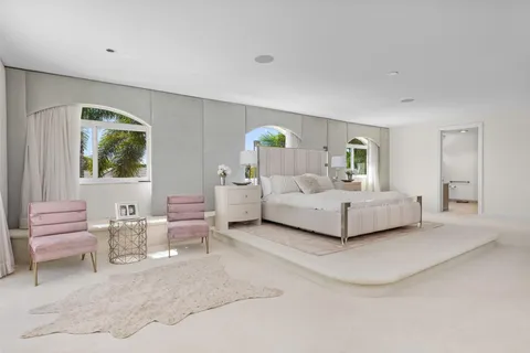 $7,995,000 | 11 Bay Colony Lane, Fort Lauderdale, FL 33308