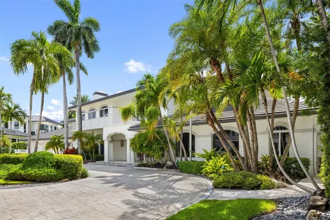 $7,995,000 | 11 Bay Colony Lane, Fort Lauderdale, FL 33308