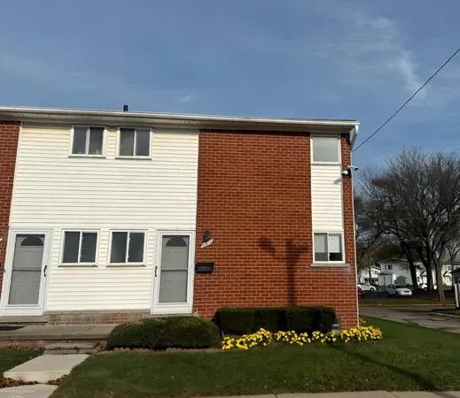 $55,000 | 8602 Kaltz Street, Center Line, MI 48015