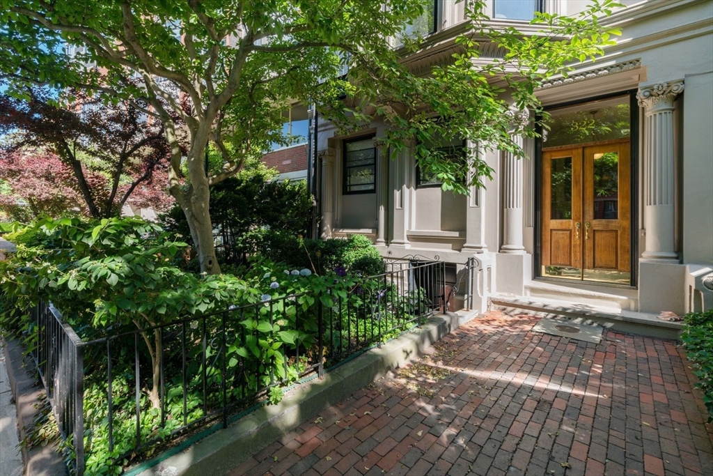 322 Beacon Street, Unit 3 Boston, MA 02116 - Photo 18 of 24