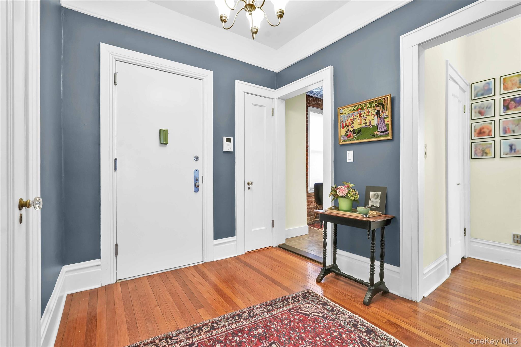 84-02 Beverly Road, Unit 2B Queens, NY 11415 - Photo 3 of 16 Gallery Image 3