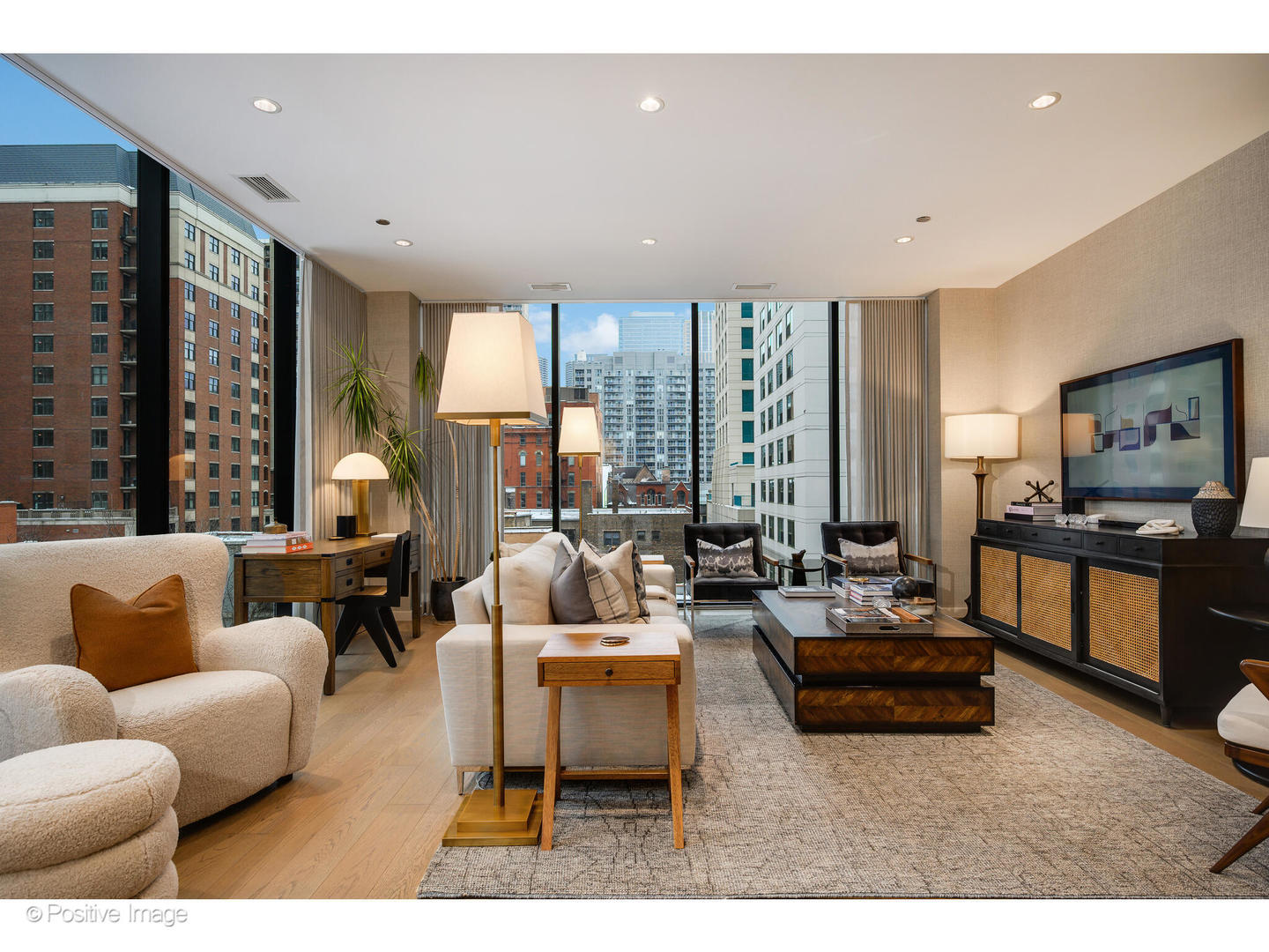 56 West Huron Street, Unit 5 Chicago, IL 60654 - Photo 13 of 40