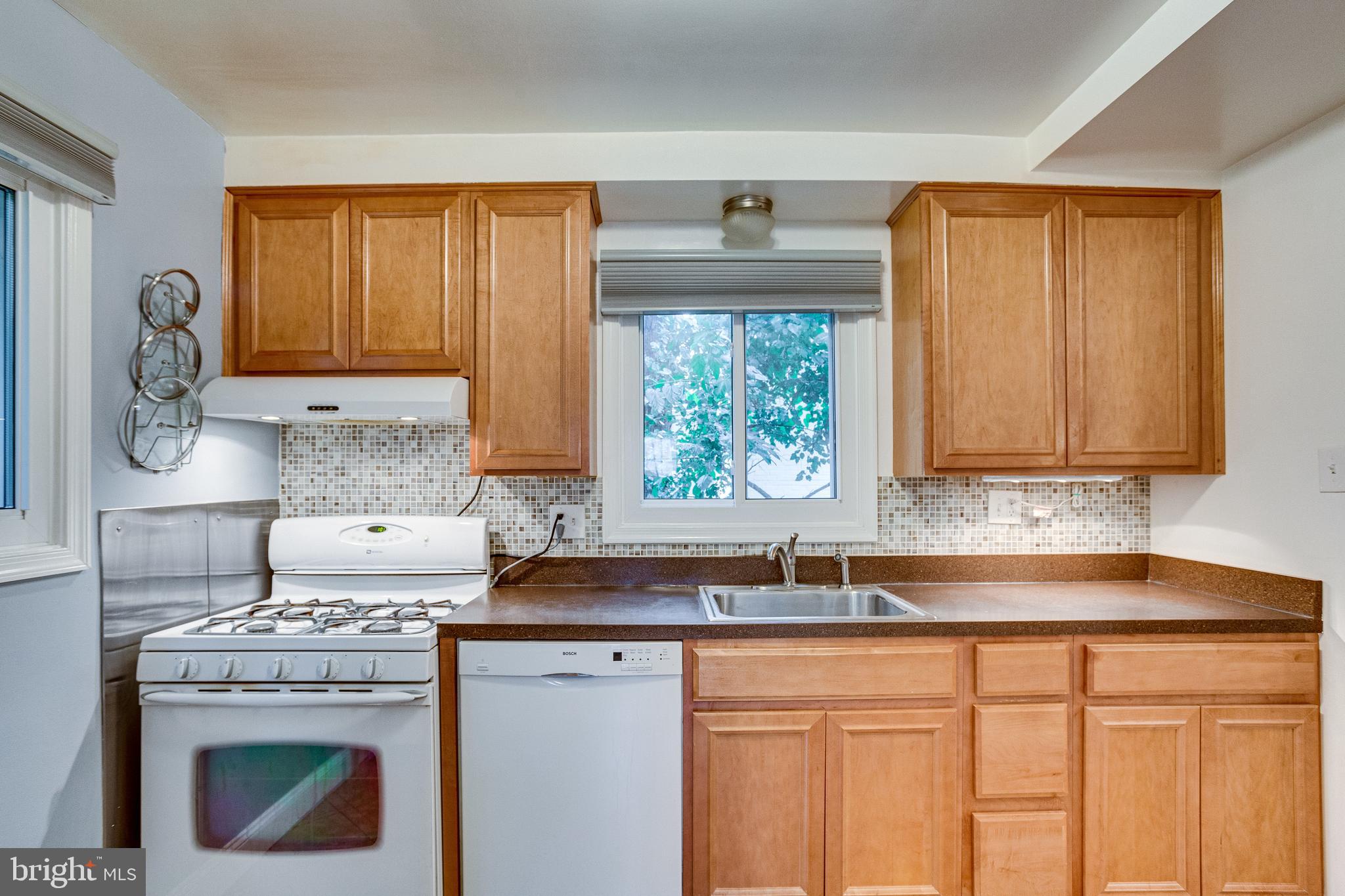 2204 Prichard Road Silver Spring, MD 20902 - Photo 13 of 29