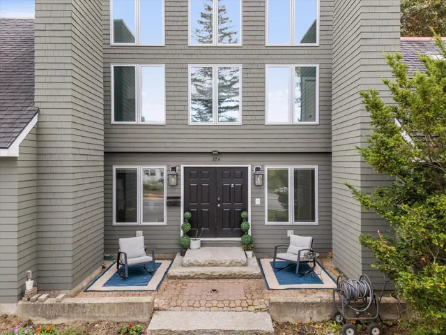 $515,000 | 224 Parkway South, Brewer, ME 04412