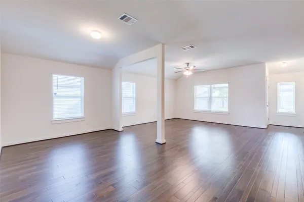 $2,150 | 741 Carol Drive, Hutto, TX 78634