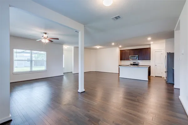 $2,150 | 741 Carol Drive, Hutto, TX 78634