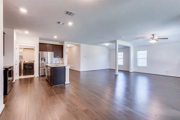 $2,150 | 741 Carol Drive, Hutto, TX 78634