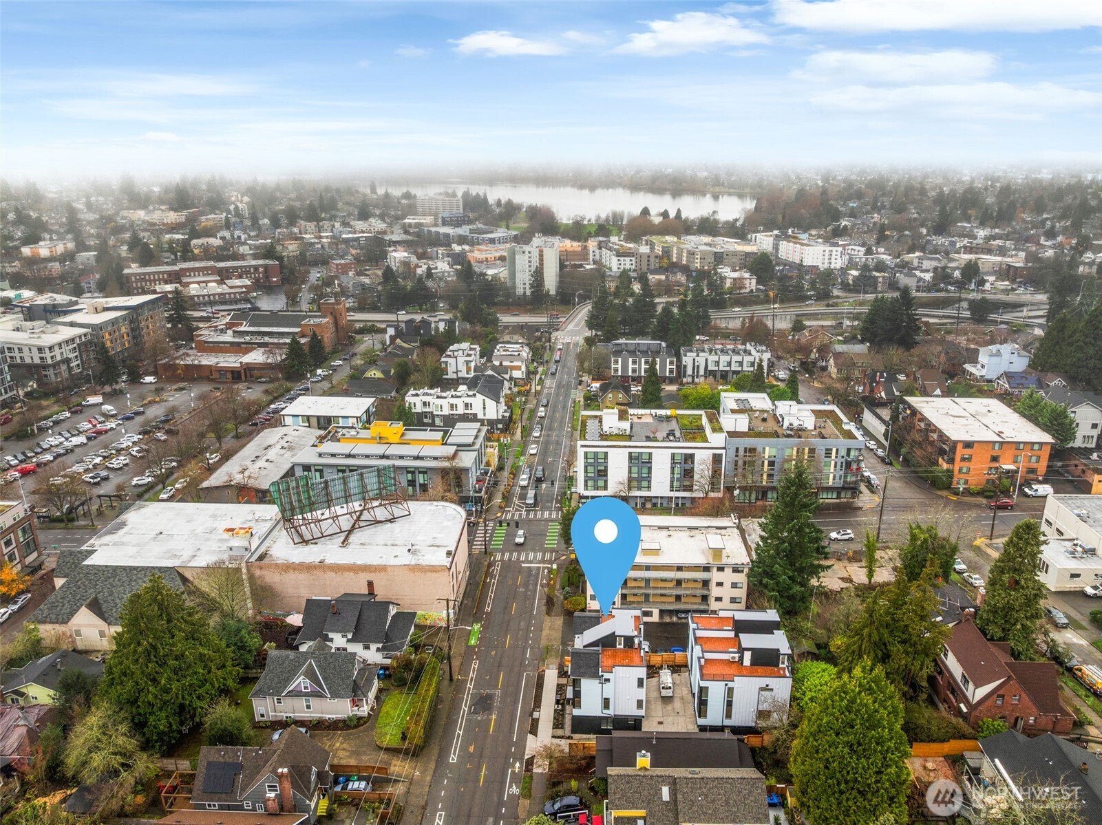1014 Northeast 70th Street Seattle, WA 98115 - Photo 5 of 35 Gallery Image 5