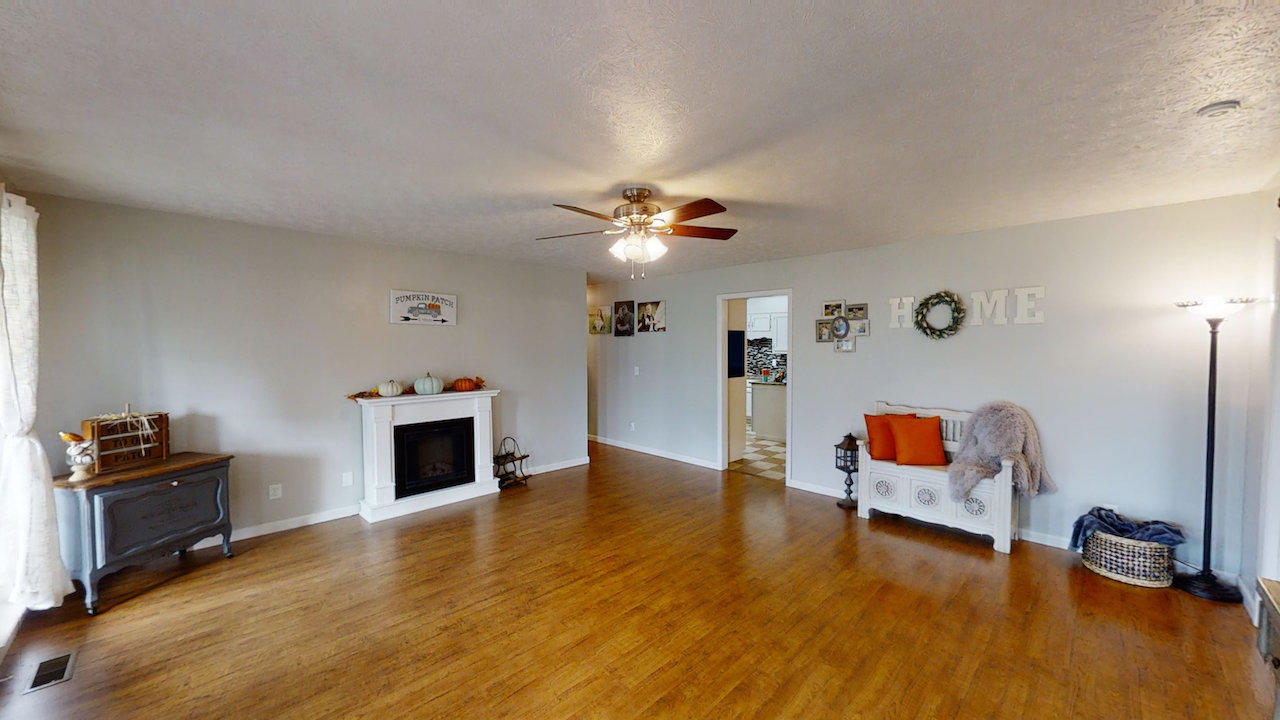 1421 New Bethel Road Dayton, TN 37321 - Photo 4 of 33 4-Living-Room-2