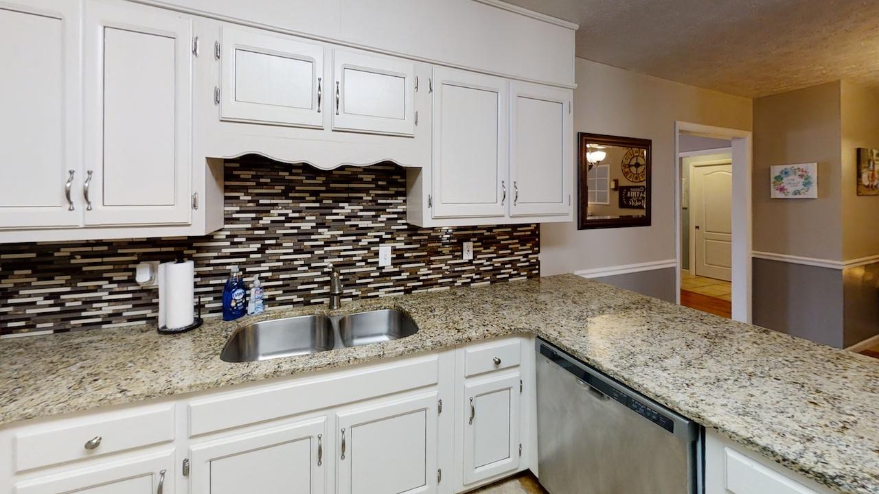 1421 New Bethel Road Dayton, TN 37321 - Photo 9 of 33 9-Kitchen-2