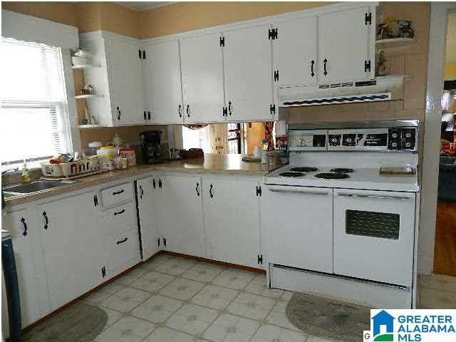 740 Gene Reed Road Birmingham, AL 35235 - Photo 4 of 31