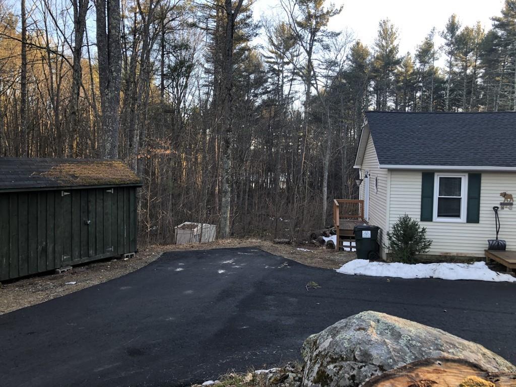 28 Crawford Road Oakham, MA 01068 - Photo 3 of 25