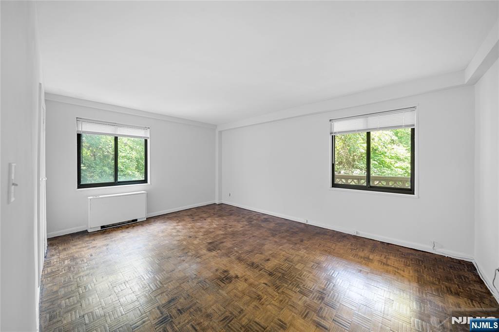 1375 River Road, Unit 2B Edgewater, NJ 07020 - Photo 7 of 30