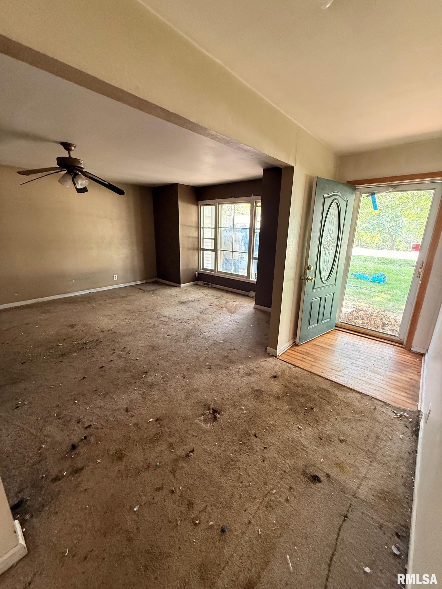 415 Camden Road Mount Sterling, IL 62353 - Photo 9 of 17