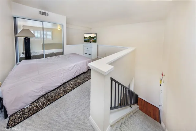 $415,000 | 5515 Canoga Avenue, Unit 305, Woodland Hills, CA 91367