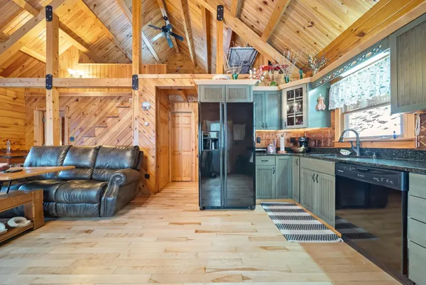 $438,900 | 1024 New Hampshire Rte 175, Campton, NH 03223