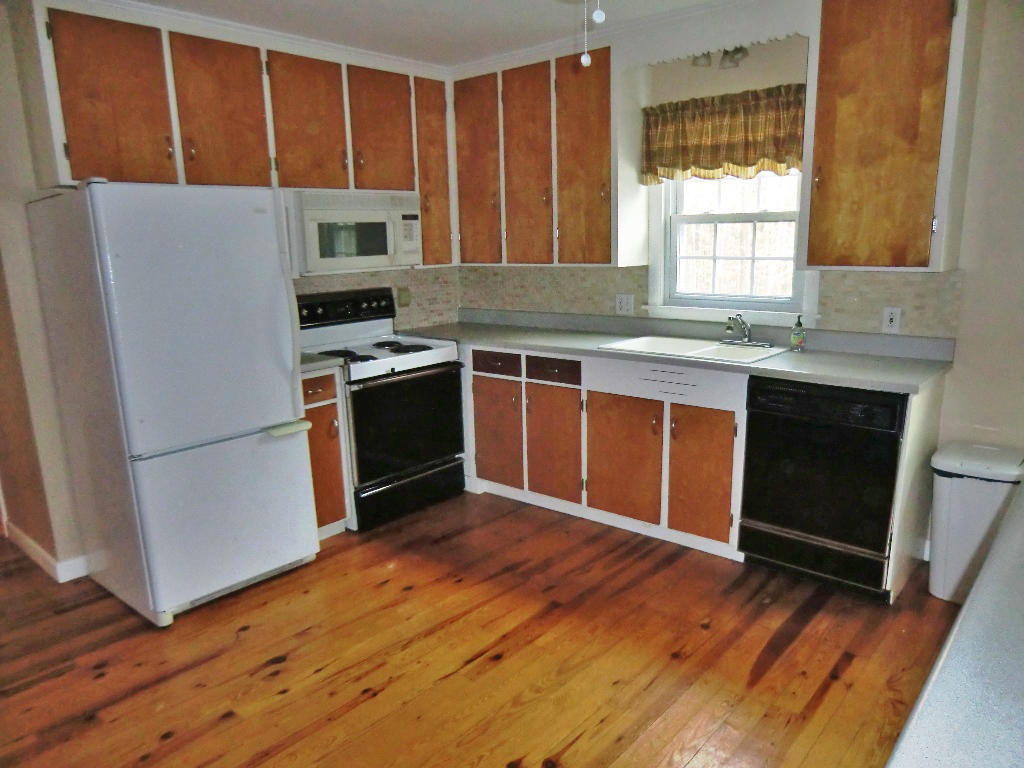 85 1st Rangeway Waterville, ME 04901 - Photo 8 of 26 135 KIT