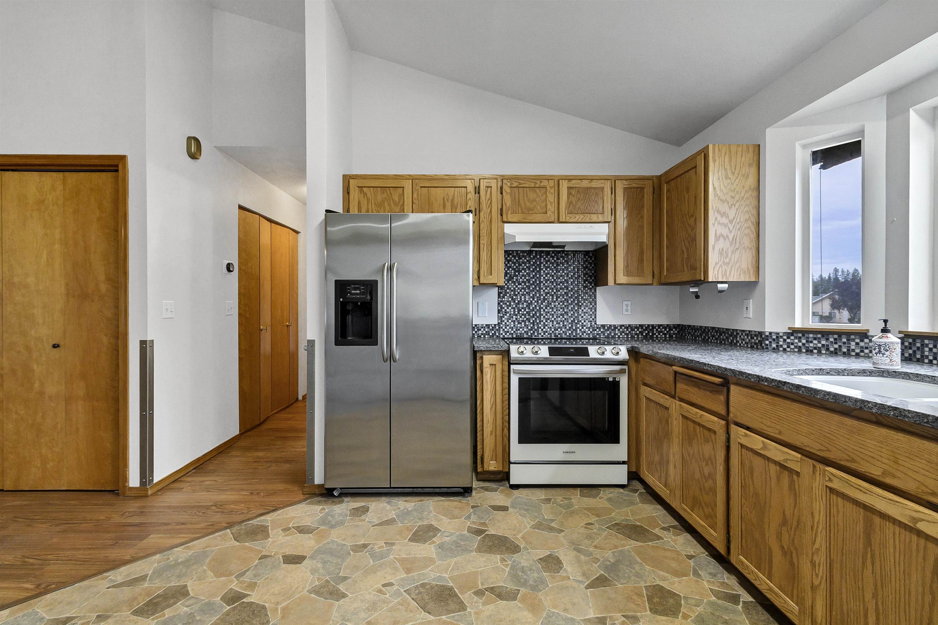 603 Marcella Avenue Cheney, WA 99004 - Photo 10 of 37