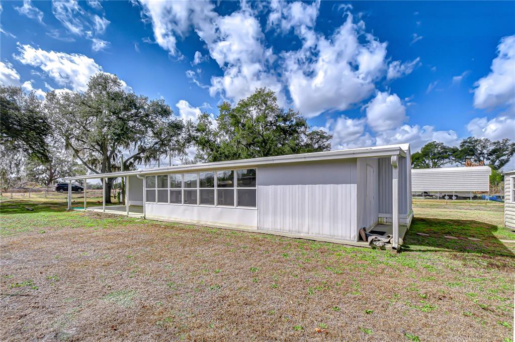 36305 Sunshine Road Zephyrhills, FL 33541 - Photo 10 of 30 Gallery Image 10