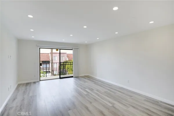 $2,250 | 330 North Jackson Street, Unit 208, Glendale, CA 91206