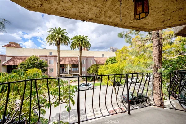 $2,250 | 330 North Jackson Street, Unit 208, Glendale, CA 91206