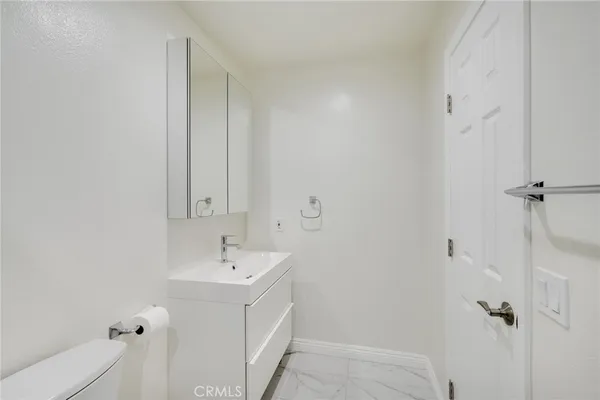 $2,250 | 330 North Jackson Street, Unit 208, Glendale, CA 91206