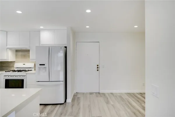 $2,250 | 330 North Jackson Street, Unit 208, Glendale, CA 91206