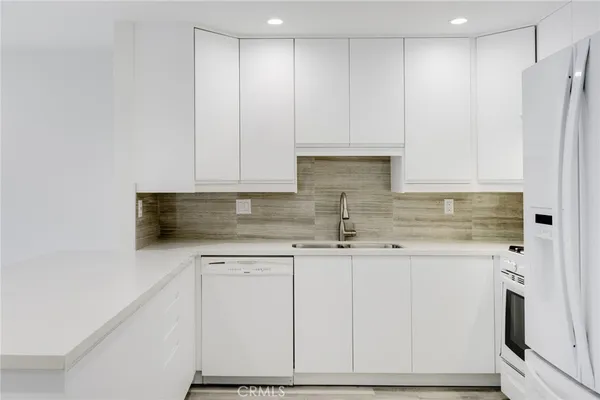 $2,250 | 330 North Jackson Street, Unit 208, Glendale, CA 91206