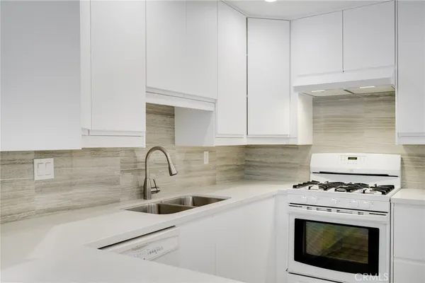 $2,250 | 330 North Jackson Street, Unit 208, Glendale, CA 91206