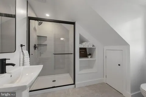 $799,900 | 504 Hampton Lane, Baltimore, MD 21286