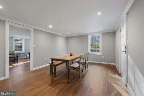 $799,900 | 504 Hampton Lane, Baltimore, MD 21286