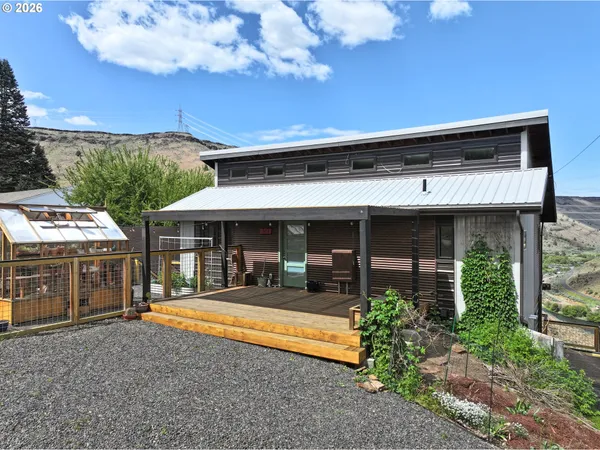 $589,000 | 400 Lincoln Avenue, Maupin, OR 97037