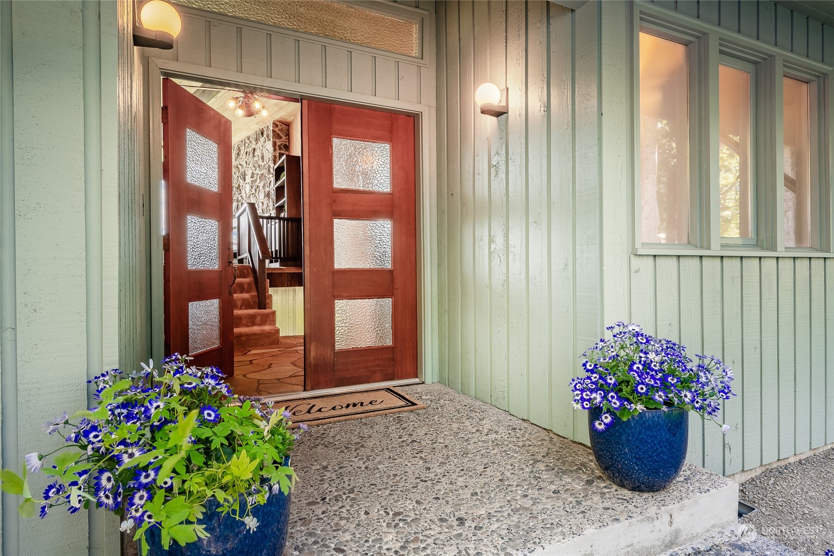 831 East Wiser Lake Road Lynden, WA 98264 - Photo 4 of 40 Gallery Image 4