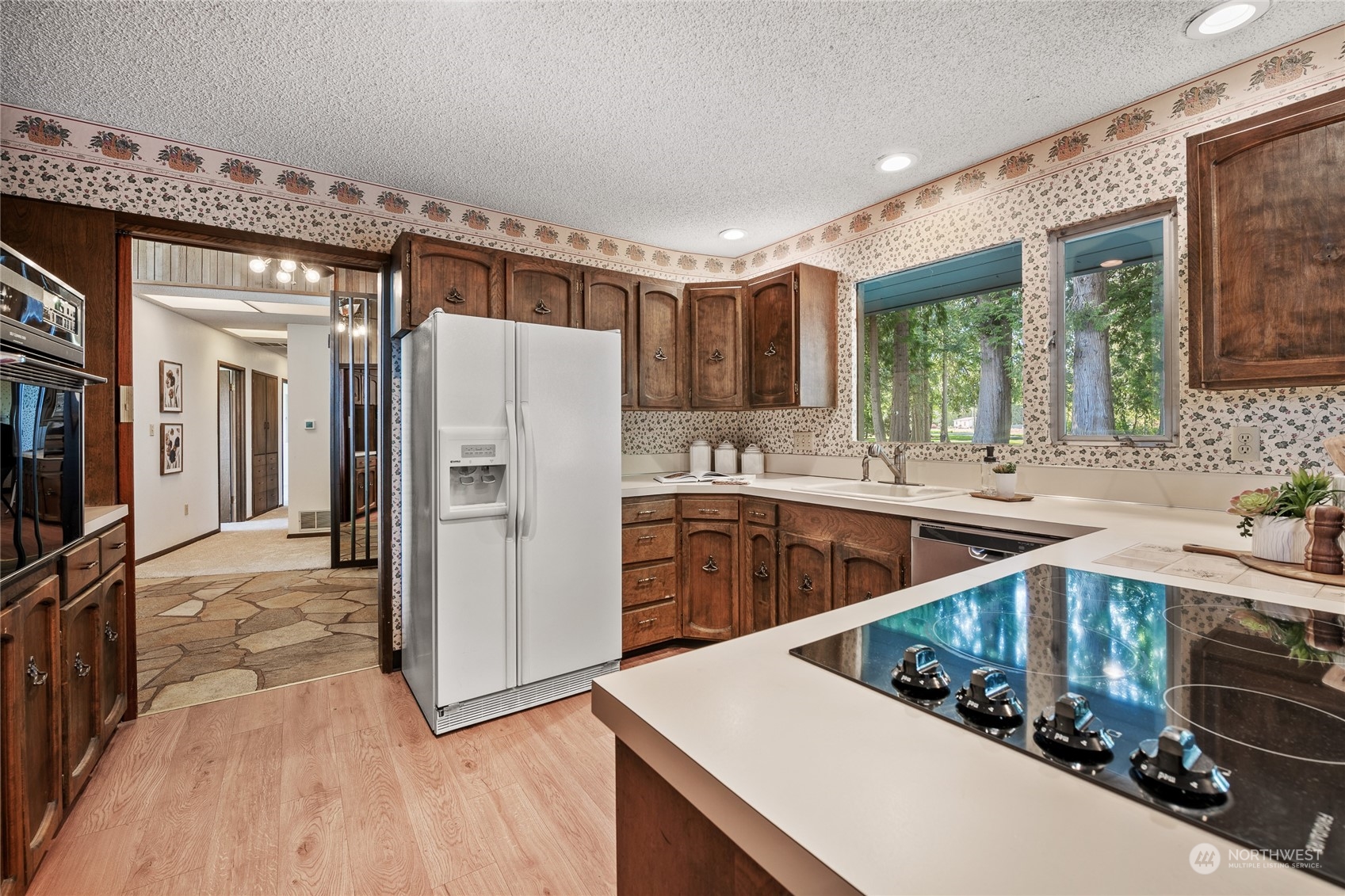831 East Wiser Lake Road Lynden, WA 98264 - Photo 7 of 40 Gallery Image 7
