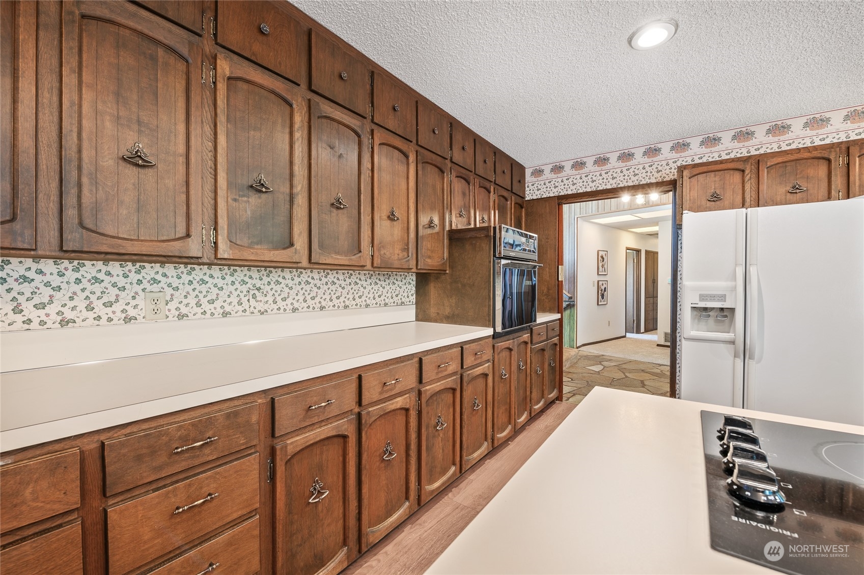 831 East Wiser Lake Road Lynden, WA 98264 - Photo 8 of 40 Gallery Image 8