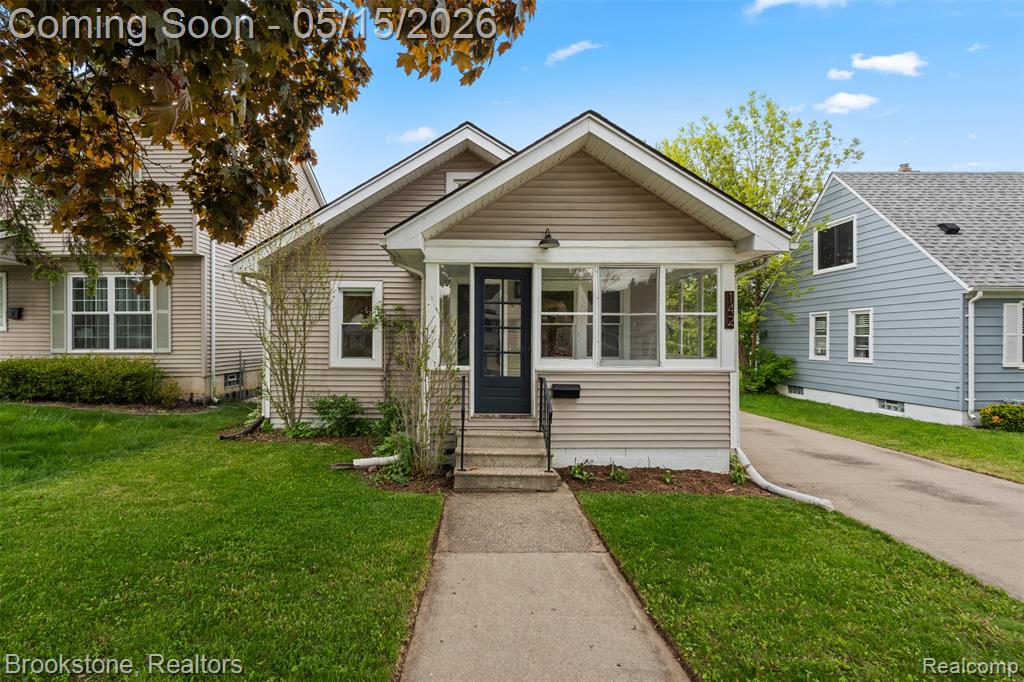 142 Massoit Street Clawson, MI 48017 - Photo 2 of 44