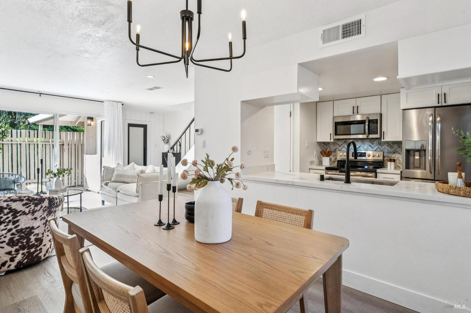 71 Roundtree Boulevard San Rafael, CA 94903 - Photo 2 of 24 Gallery Image 2